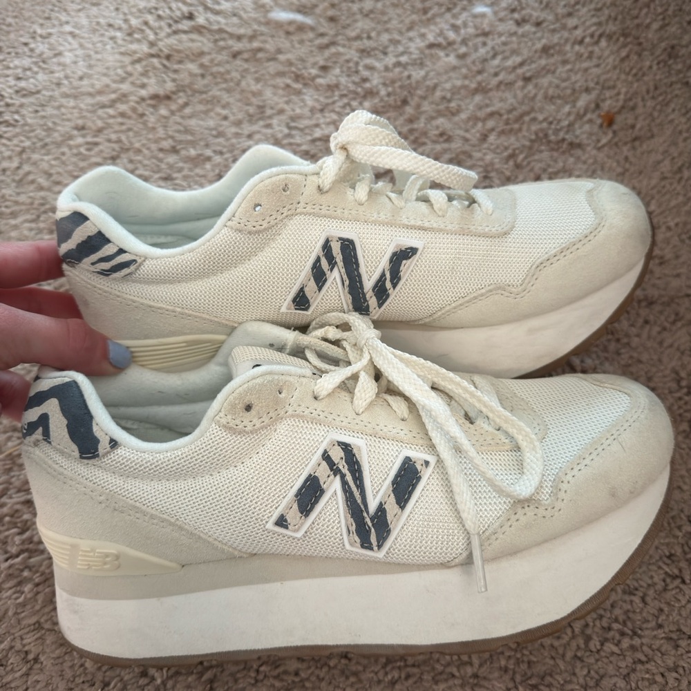 Women's Cream Sneakers